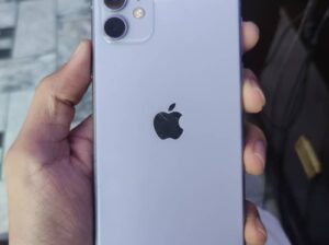 iPhone 11