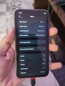iPhone 11 - photo 3