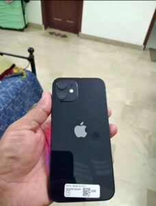 Iphone 12 - photo 1